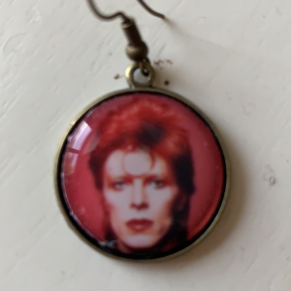 David Bowie costume earrings - Picture 2 of 3